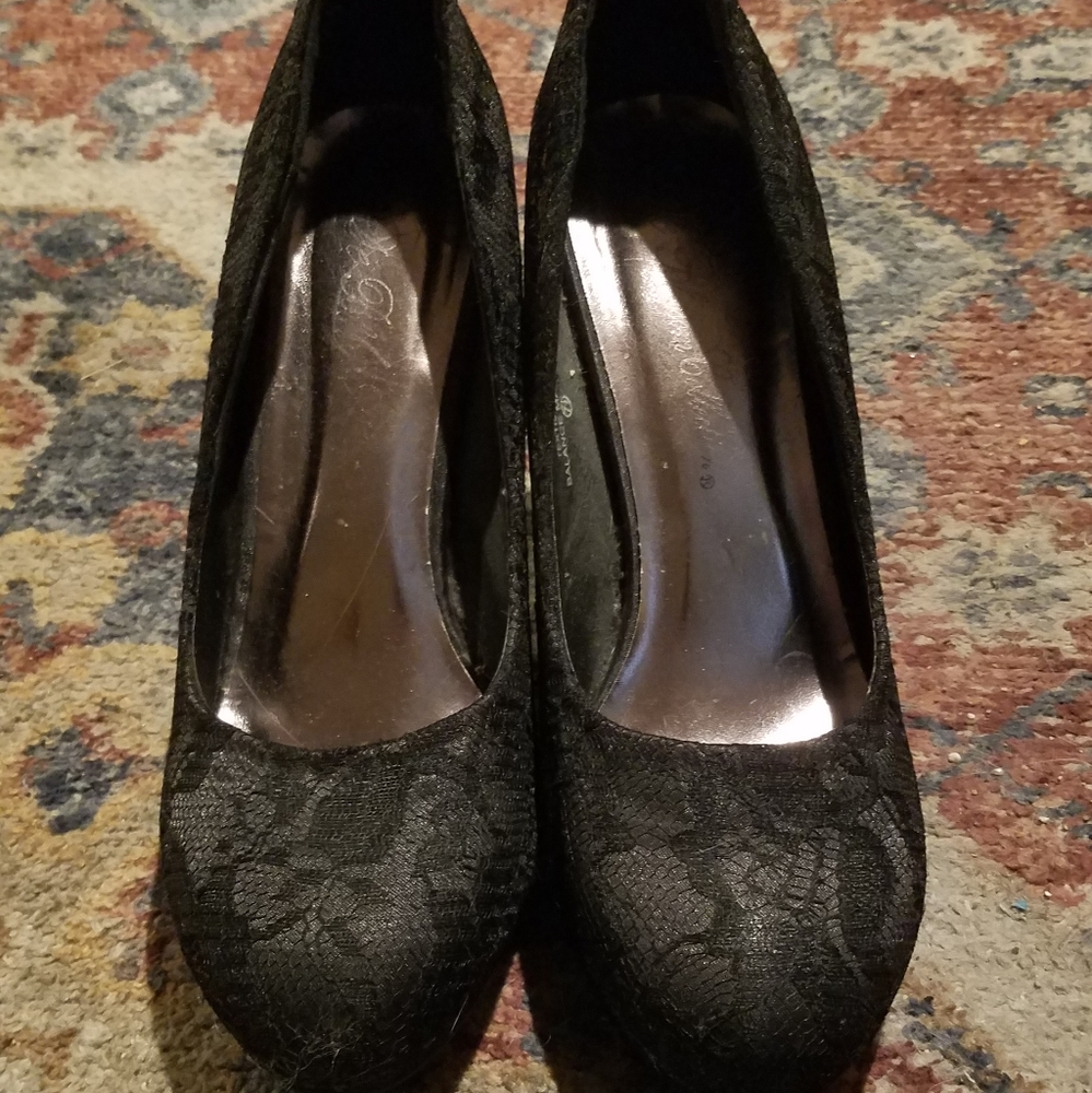De Blossom Collection black heels